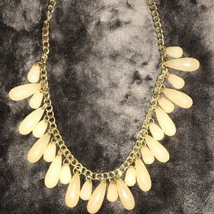 💰Gold and Beige Statement Necklace💰